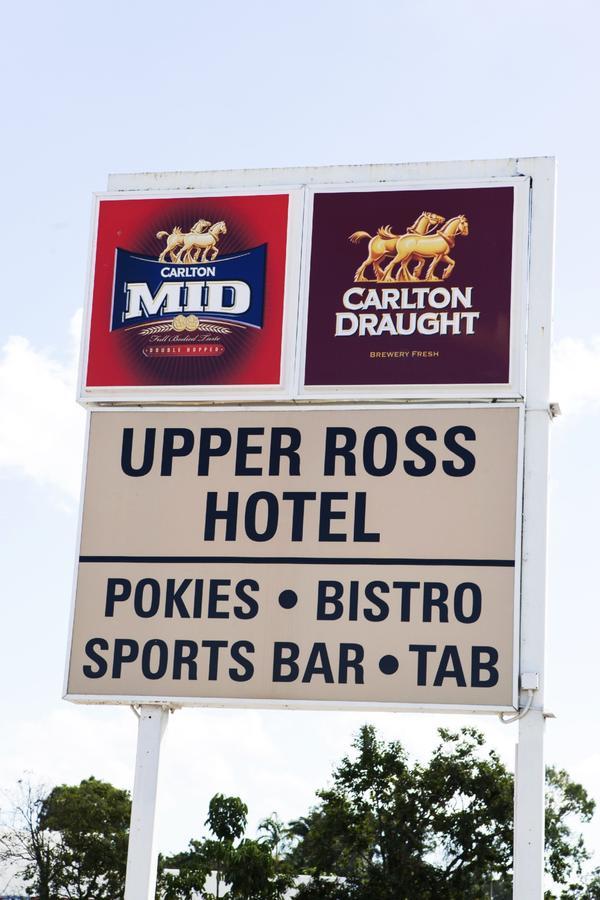 טאונסביל Upper Ross Hotel מראה חיצוני תמונה